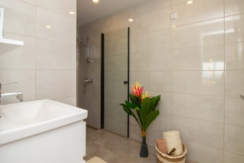 Продажа квартиры  в Гирне, Северный Кипр 2+1, 75м2, №211829 – фото 9