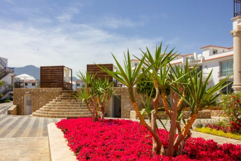 Apartment for sale  in Girne, Northern Cyprus, 2 bedrooms, 85m2, No. 211830 – photo 2