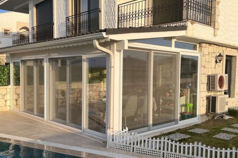 3+1 Villa  in Cesme, Izmir, Türkei Nr. 232682