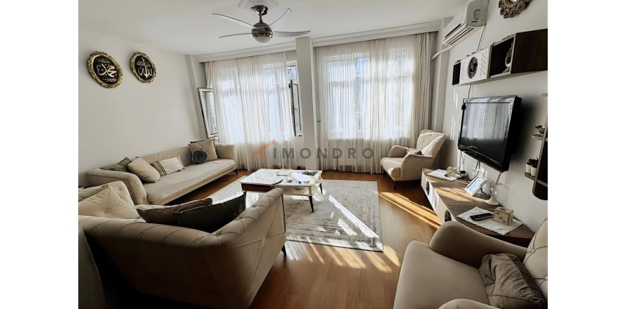 2+1 Wohnung in Fatih, Istanbul, Türkei Nr. 226468