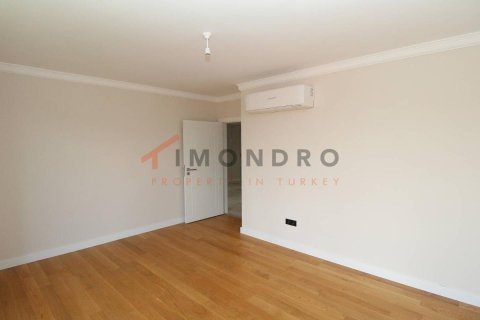 Apartment for sale in Üsküdar, Istanbul, Turkey, 3 bedrooms, 204m2, No. 215713 – photo 24