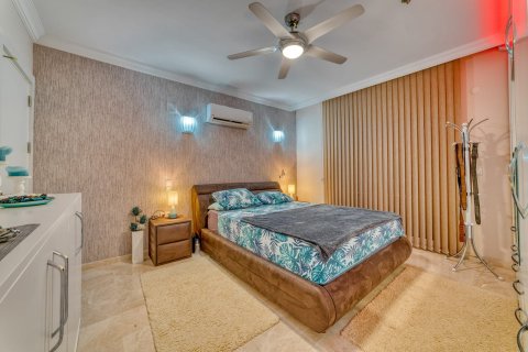 3+1 Villa  in Alanya, Antalya, Türkei Nr. 216454 - 5