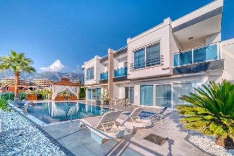 4+1 Villa  i Alanya, Antalya, Tyrkiet Nr. 217752