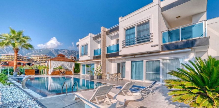 4+1 Villa i Alanya, Antalya, Tyrkiet Nr. 217752
