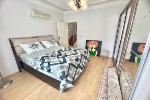 آپارتمان در  Antalya ، ترکیه 4 خوابه ، 250 متر مربع.  شماره 222673 - 16