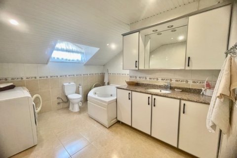 آپارتمان در  Antalya ، ترکیه 4 خوابه ، 250 متر مربع.  شماره 222673 - 23