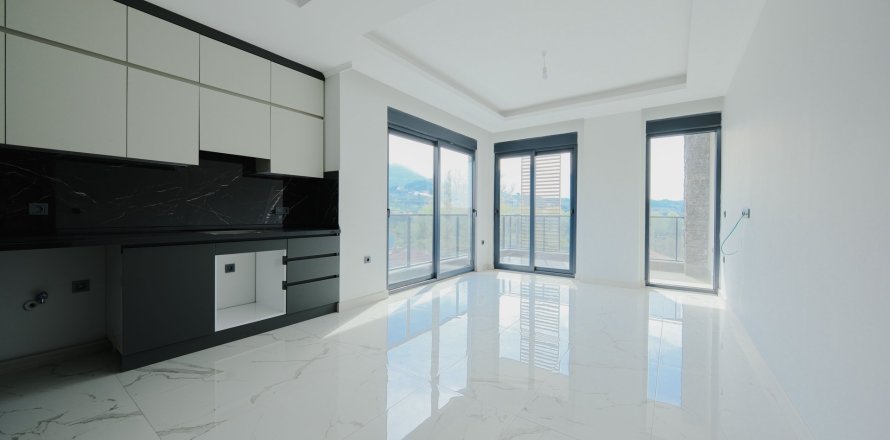1+1 Apartment  in Oba, Antalya, Turkey No. 216300