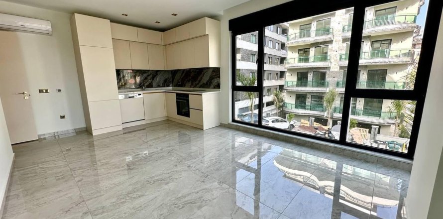 1+1 Apartment  in Alanya, Antalya, Turkey No. 216297