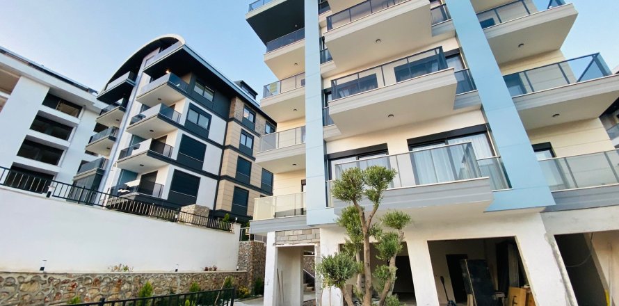 1+1 Apartment  in Oba, Antalya, Turkey No. 216299