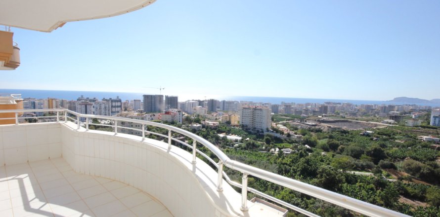 2+1 Apartment  in Mahmutlar, Antalya, Turkey No. 217469