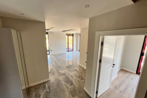 1+1 Lägenhet  i Alanya, Antalya, Turkiet Nr. 219077 - 8