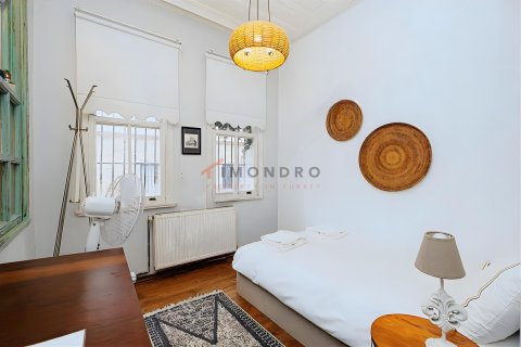 Apartment for sale in Fatih, Istanbul, Turkey, 1 bedroom, 130m2, No. 237762 – photo 17