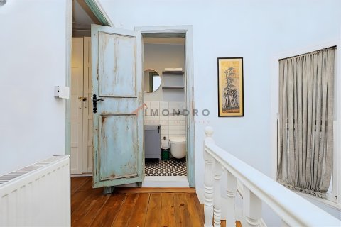 Apartment for sale in Fatih, Istanbul, Turkey, 1 bedroom, 130m2, No. 237762 – photo 13