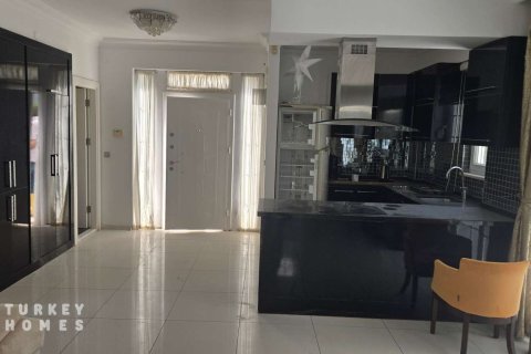 3+1 Villa in Belek, Antalya, Türkei Nr. 232634 - 8