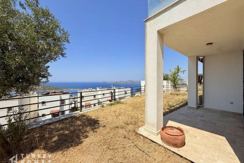 Apartment for sale  in Gumusluk, Mugla, Turkey, 3 bedrooms, 140m2, No. 232638 – photo 2