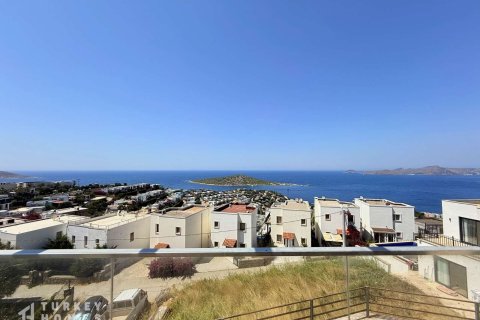 3+1 Apartment  in Gumusluk, Mugla, Turkey No. 232638