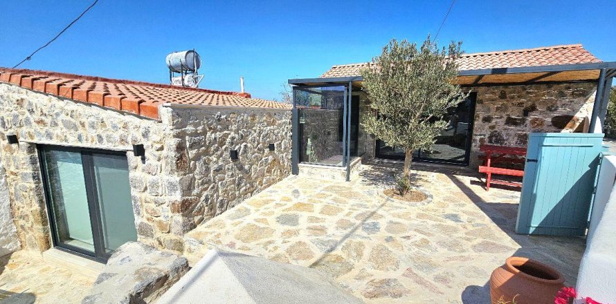 1+1 Villa  in Bodrum, Mugla, Turkey No. 215374