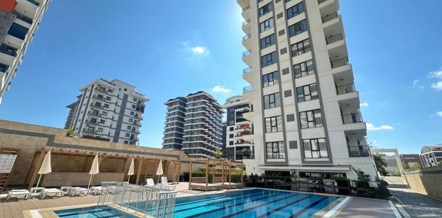 Leilighet  i Mahmutlar, Antalya, Tyrkia Nr. 215384