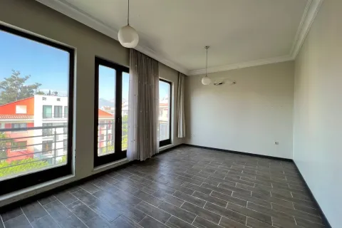 آپارتمان در  Mugla ، ترکیه 4 خوابه ، 280 متر مربع.  شماره 223512 - 17