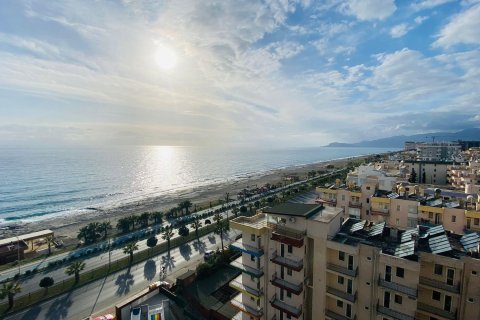 آپارتمان در  Mahmutlar ، ترکیه 2 خوابه ، 100 متر مربع.  شماره 215992 - 9