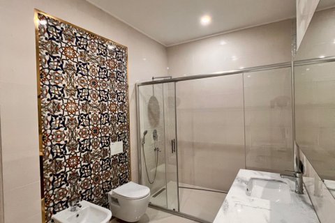 آپارتمان در  Mahmutlar ، ترکیه 4 خوابه ، 270 متر مربع.  شماره 218678 - 18