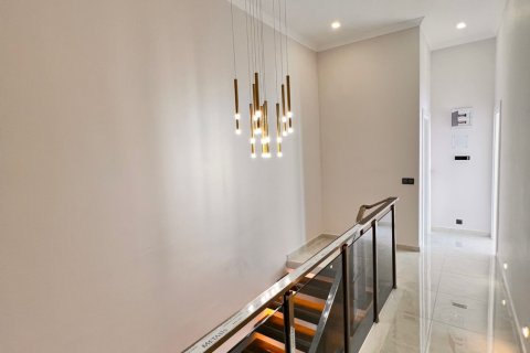 آپارتمان در  Mahmutlar ، ترکیه 4 خوابه ، 270 متر مربع.  شماره 218678 - 17