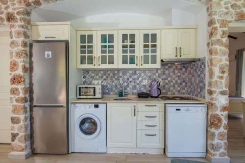 2+1 Villa i Fethiye, Mugla, Tyrkia Nr. 222319 - 14