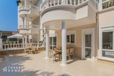 2+1 Apartment  in Alanya, Antalya, Turkey No. 232988