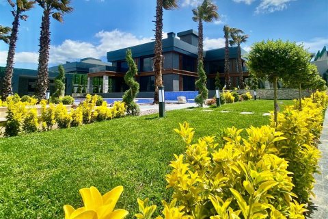 Продажа виллы  в Стамбуле, Турция 7+1, 1050м2, №232989 – фото 3
