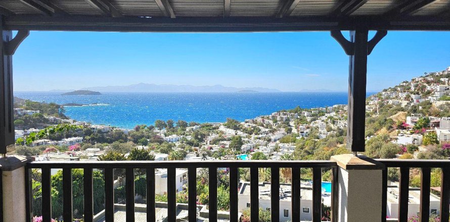 2+1 Apartment  in Bodrum, Mugla, Turkey No. 214943