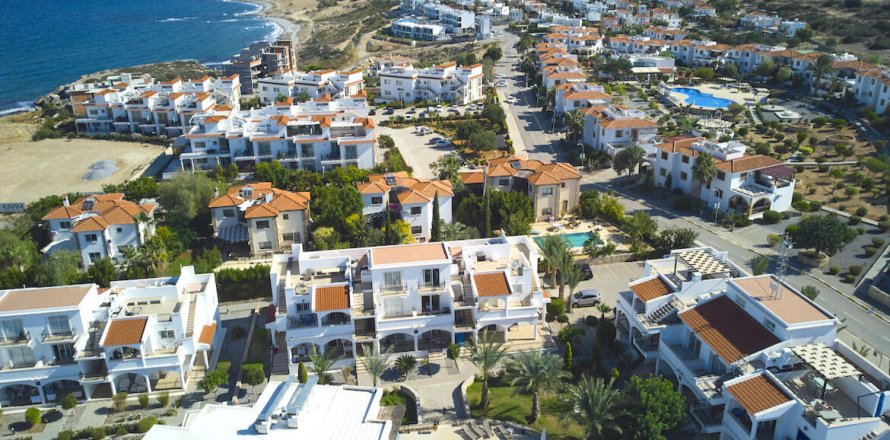 Квартира  2+1 в Эсентепе, Гирне, Северный Кипр №214568