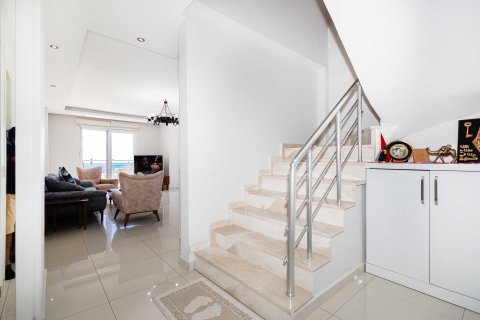 Продажа квартиры  в Кестеле, Анталье, Турция 4+1, 180м2, №232233 – фото 17