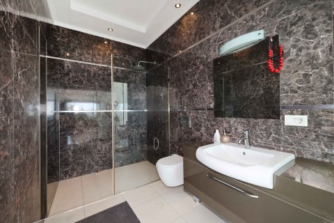 Продажа квартиры  в Кестеле, Анталье, Турция 3+1, 225м2, №232232 – фото 23