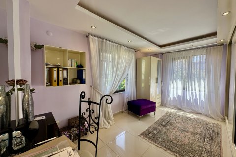 Villa for sale  in Alanya, Antalya, Turkey, 3 bedrooms, 250m2, No. 217824 – photo 14