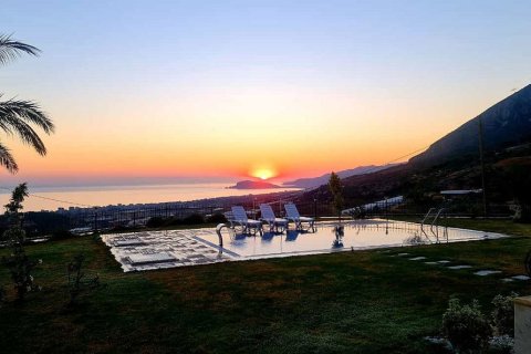 3+1 Villa  i Mahmutlar, Antalya, Tyrkia Nr. 217789 - 3
