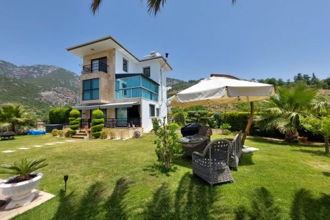 Villa  3+1  Mahmutlar, Antalya, Türkiye №217789