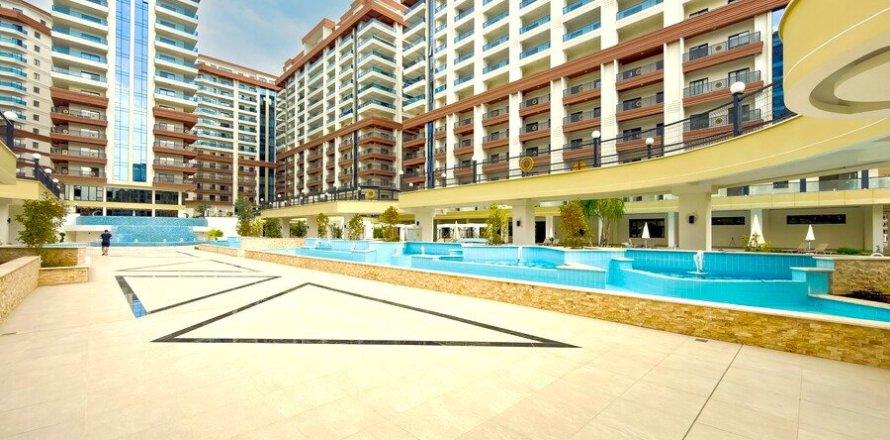Квартира  1+1 в Махмутларе, Анталья, Турция №224536