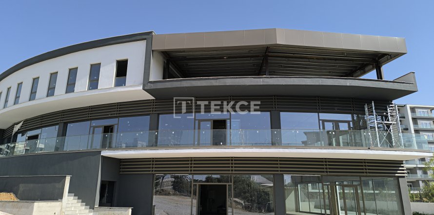 Коммерческая недвижимость  1085м2 в Аксу, Анталья, Турция №213537