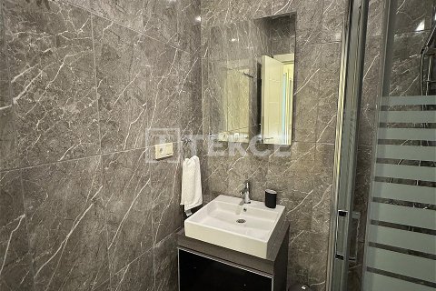 Аренда квартиры  в Стамбуле, Турция 2+1, 127м2, №213539 – фото 11