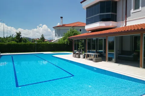 آپارتمان در  Mugla ، ترکیه 8 خوابه ، 450 متر مربع.  شماره 224082 - 22