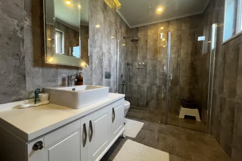 آپارتمان در  Mugla ، ترکیه 8 خوابه ، 450 متر مربع.  شماره 224082 - 17