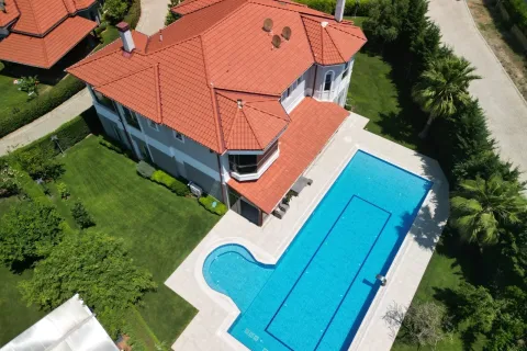 آپارتمان در  Mugla ، ترکیه 8 خوابه ، 450 متر مربع.  شماره 224082