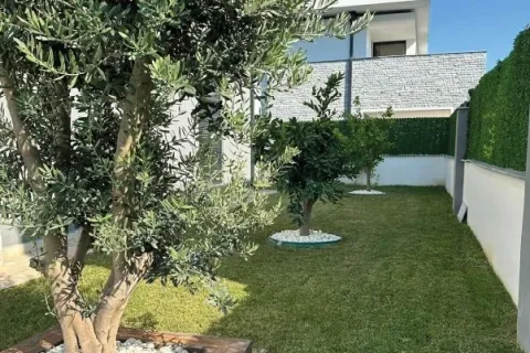 آپارتمان در  Aegean Region ، ترکیه 4 خوابه ، 160 متر مربع.  شماره 224080 - 11