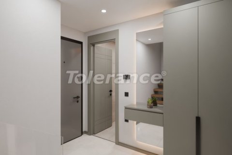 Продажа квартиры  в Анталье, Турция 2+1, 50м2, №215775 – фото 14