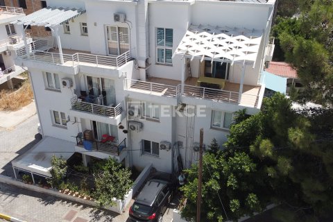 2+1 Apartment  in Girne, Northern Cyprus No. 221404