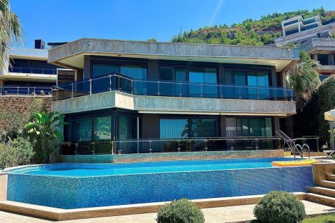 ویلا در  Alanya ، ترکیه 4 خوابه ، 270 متر مربع.  شماره 229309