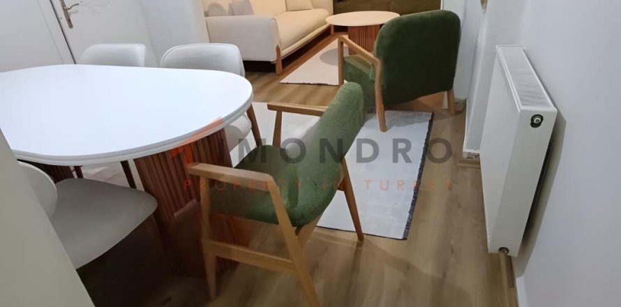 2+1 Apartment  in Fatih, Istanbul, Turkey No. 232160
