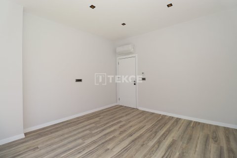 5+1 Villa  i Dosemealti, Antalya, Tyrkiet Nr. 222168 - 28