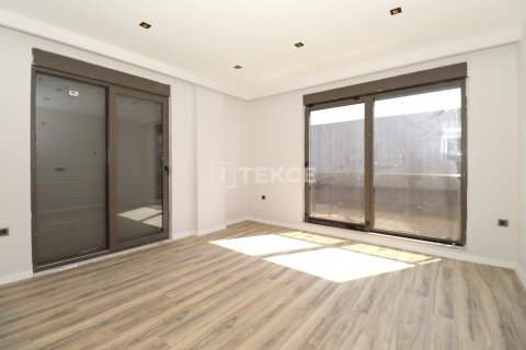 5+1 Villa  i Dosemealti, Antalya, Tyrkiet Nr. 222168 - 25