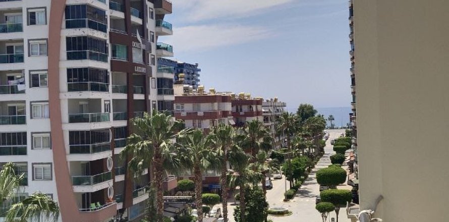 2+1 Apartment  in Mahmutlar, Antalya, Turkey No. 213141
